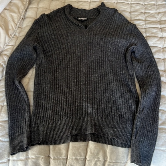 Express gray quarter zip - Picture 3 of 3